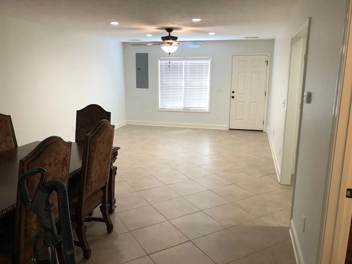 206 Magnolia Villas — Photo 2
