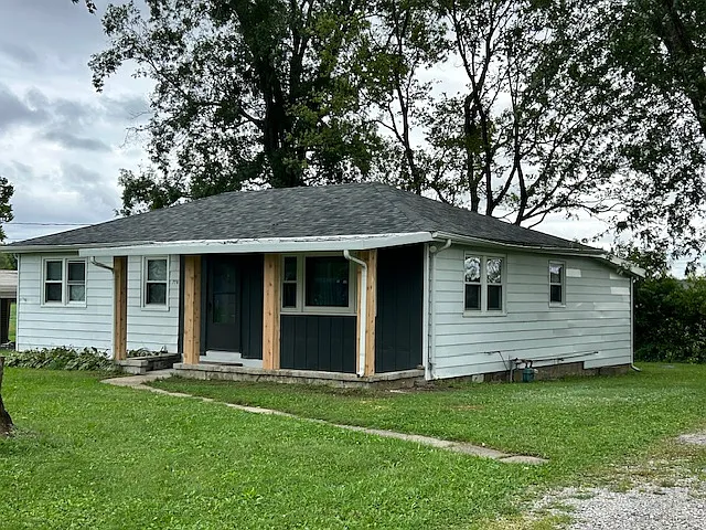 3 bed, 1200 sqft, $1,500 — Photo 2