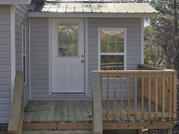 4th image of 105 Woodland Dr