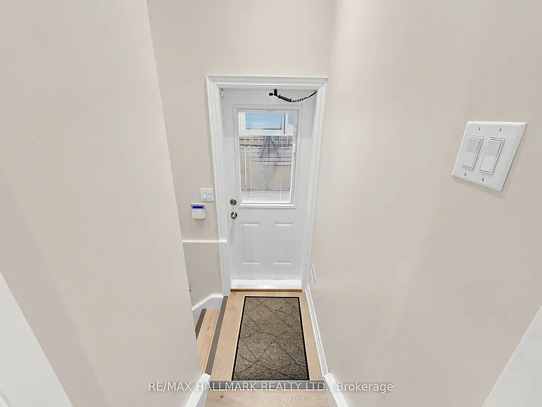 87 Fallingbrook Rd — Photo 25