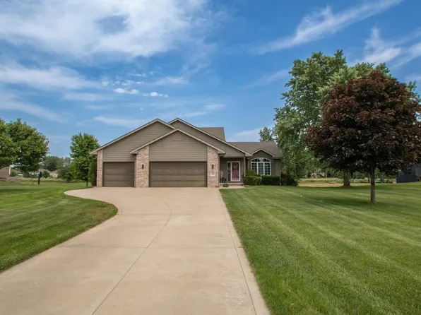 832 Brookside Dr, Jefferson, SD 57038