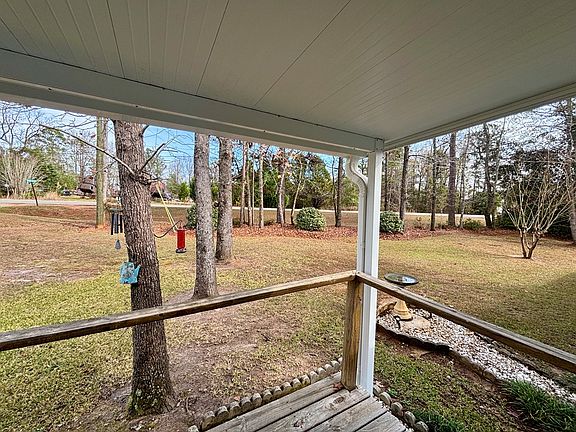 3rd image of 149 Susan Dr