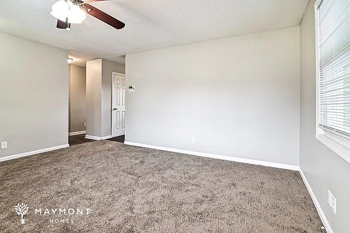 3 bed, 1.0 bath, 1000 sqft, $1,295 — Photo 3