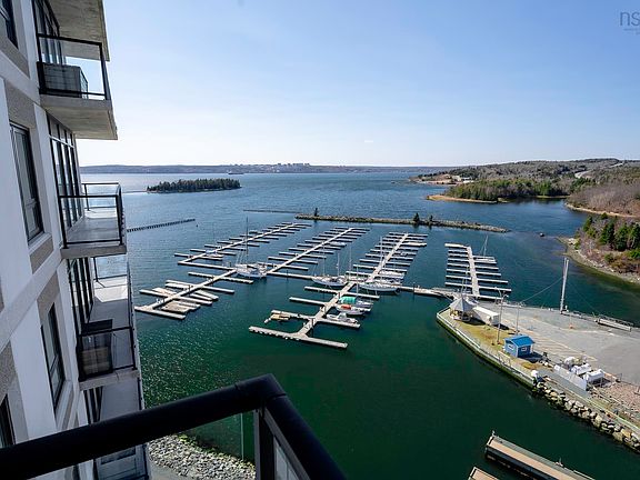 2nd image of 72 Seapoint Rd #1103