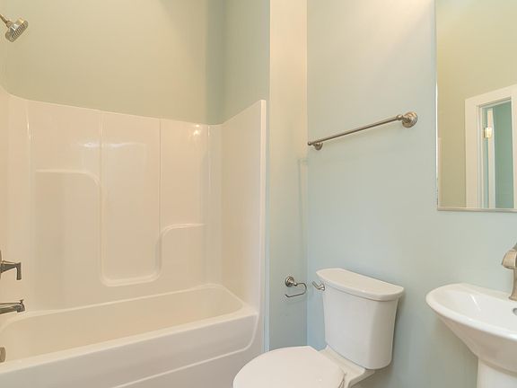 4th image of 1043 Montague Park #21