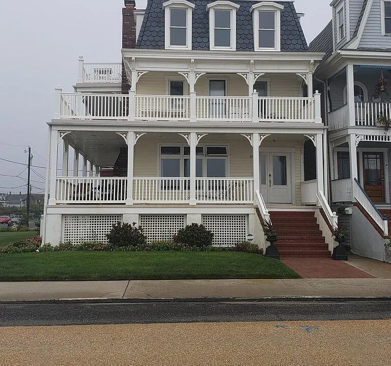 28 Ocean Ave #3