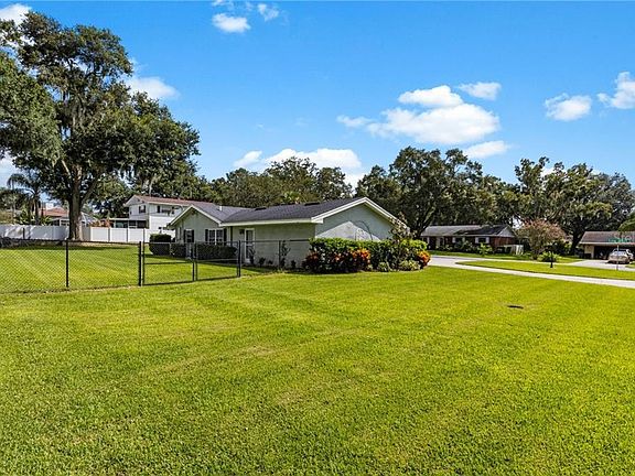 4th image of 728 Orange Valley Ln
