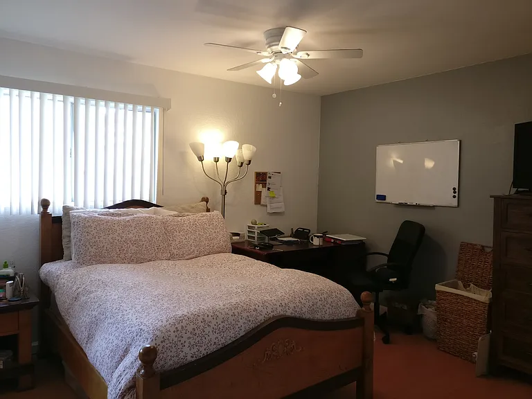 3616 Lemona Ave #B — Photo 3