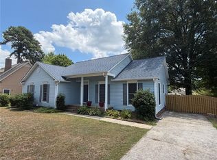 6721 River Hills Dr, Greensboro, NC 27410