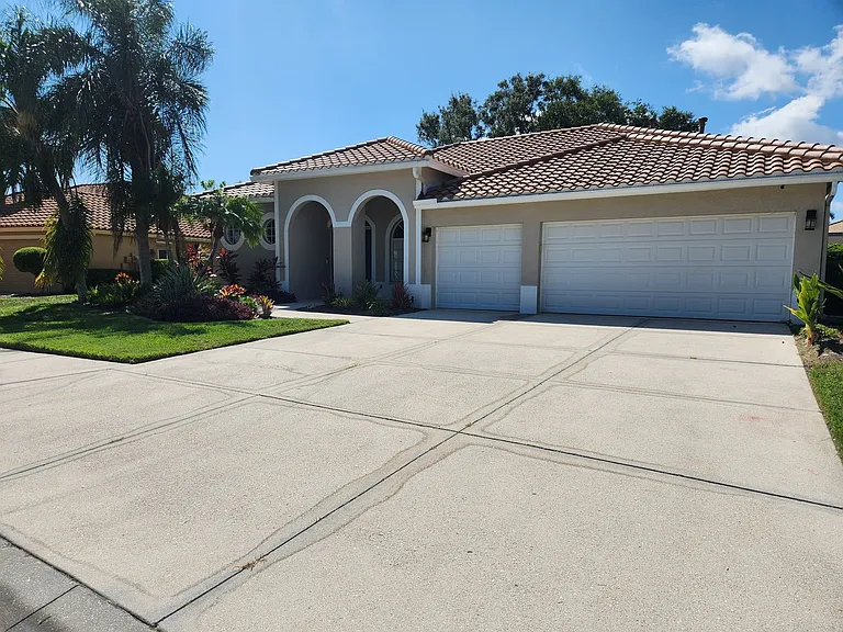 5274 Far Oak Cir — Photo 2