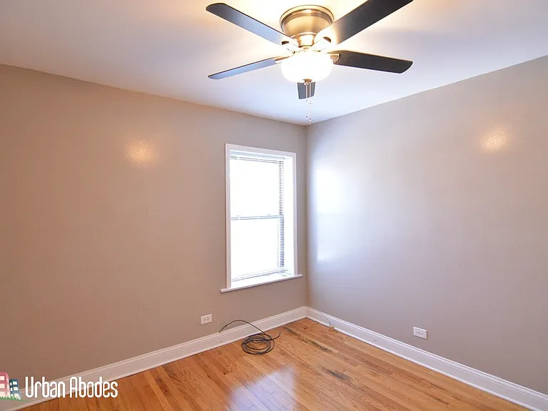3241 N Damen Ave #3 — Photo 11