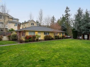 2527 SW Spring Garden St APT 2, Portland, OR 97219