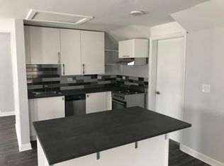 611 W Front St #2, Wheaton, IL 60187
