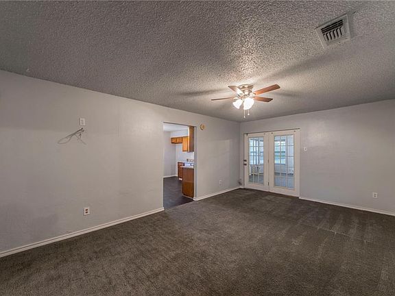 3rd image of 3006 Marine Ct W