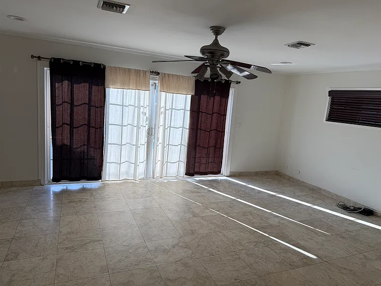 10247 Eglise Ave — Photo 15