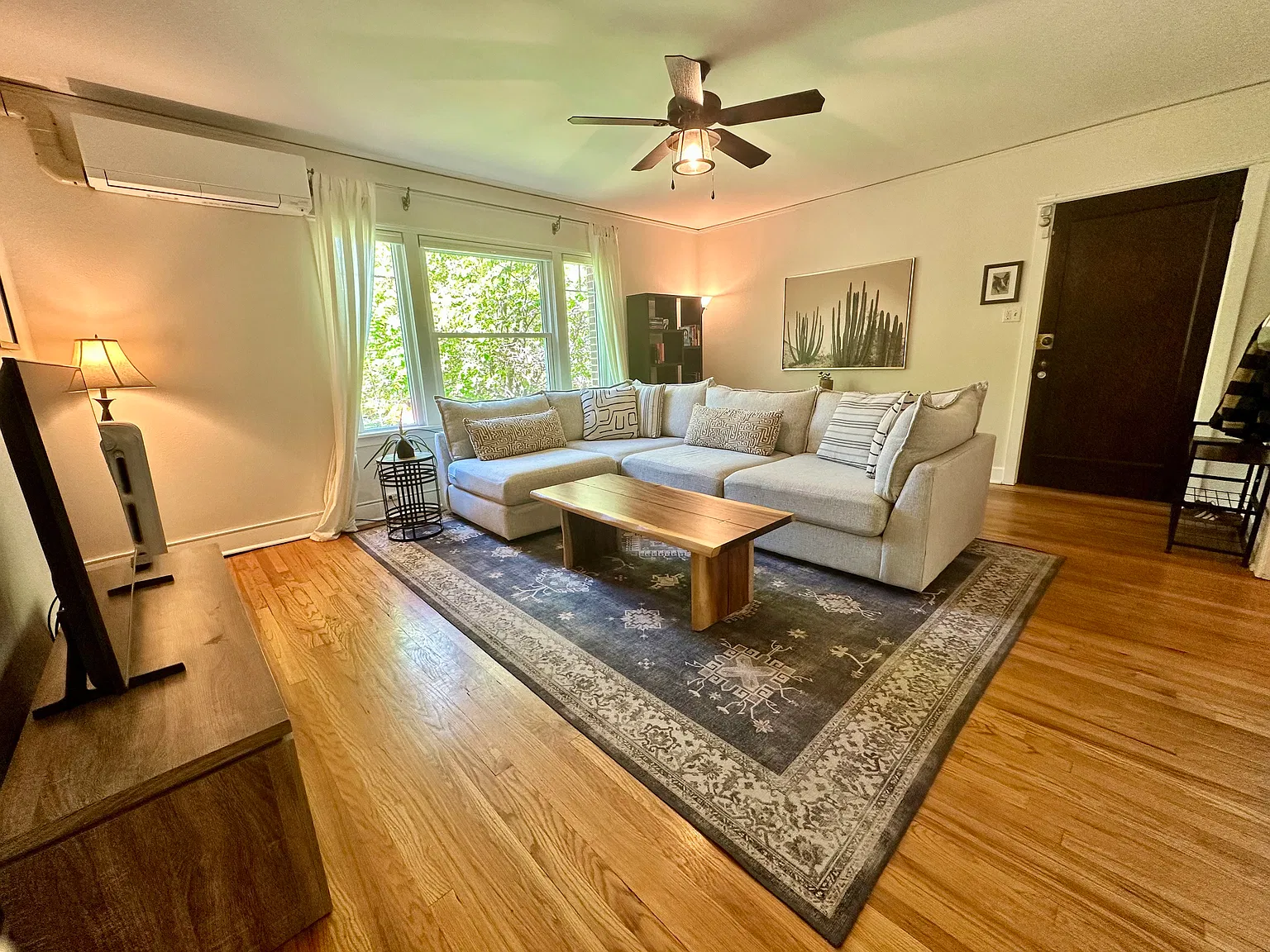 1 bed, 743 sqft, $2,000 — Photo 1
