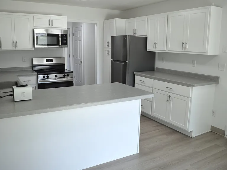 2305 McKenna Blvd — Photo 2
