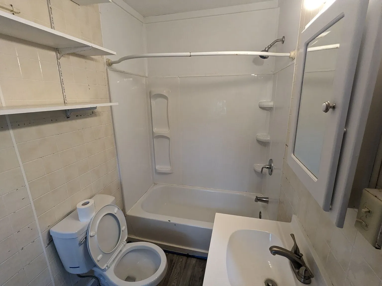 11 1/2 South High Street - Unit B — Photo 4