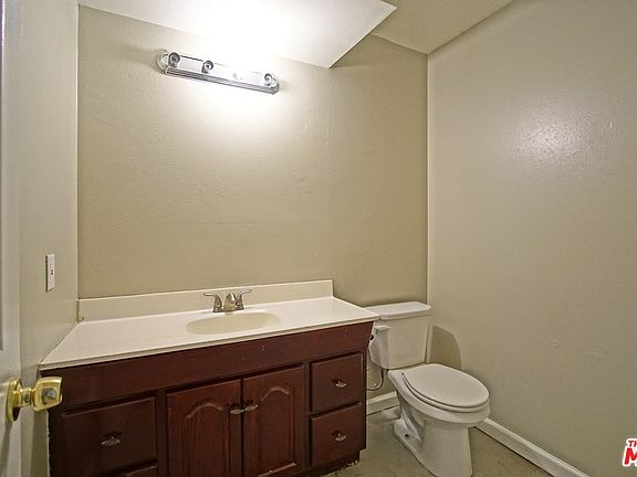 5th image of 374 S Miraleste Dr Unit 412