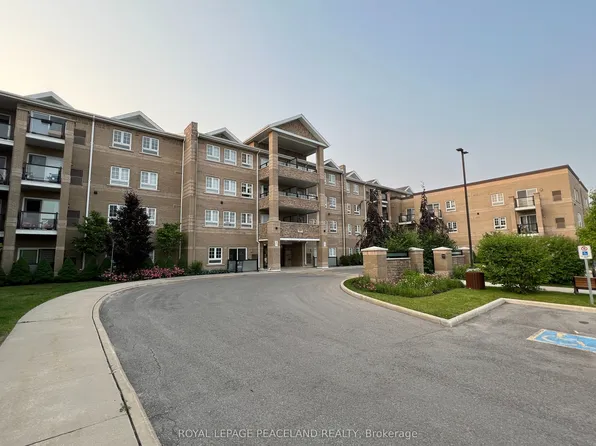 481 Rupert Ave #307, Whitchurch Stouffville, ON L4A 1Y7