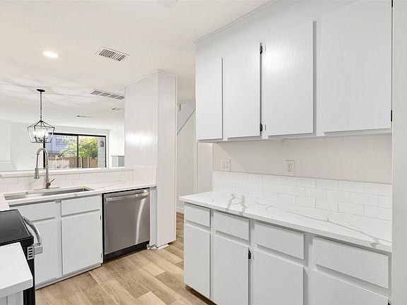 5th image of 7122 Wood Hollow Dr APT 29
