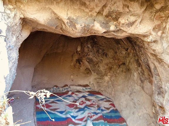 3rd image of 0 Red Rock Rd