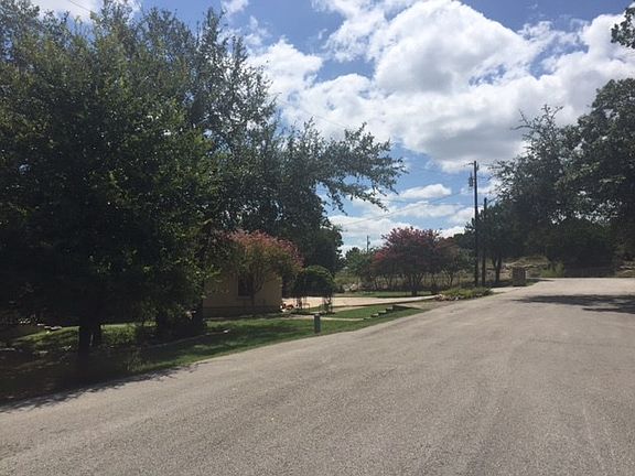 4th image of 4505 Silverhill Cir