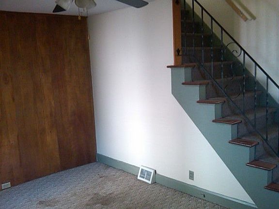 4th image of 132 Sherman St
