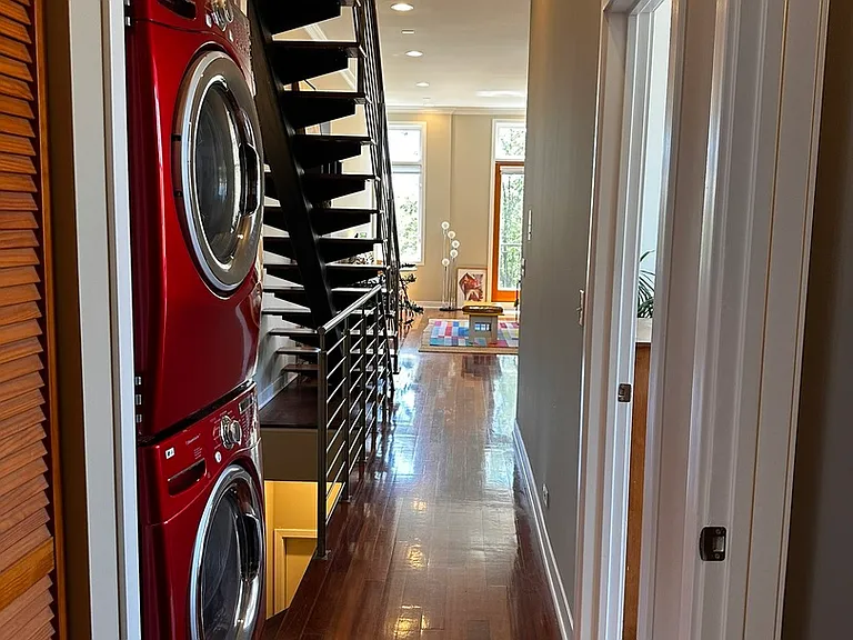 1516 W 19th St #3 — Photo 6