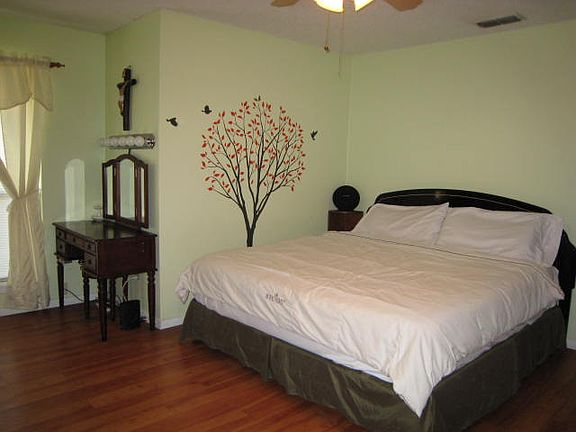 5th image of 3013 Hilldale Dr