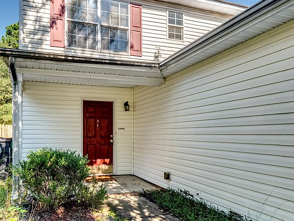 2nd image of 8624 Silver Falls Way