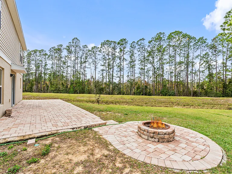 1463 Swan Ct — Photo 33