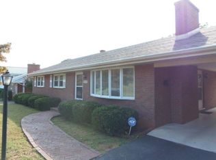 3327 Frontier Rd NW, Roanoke, VA 24012