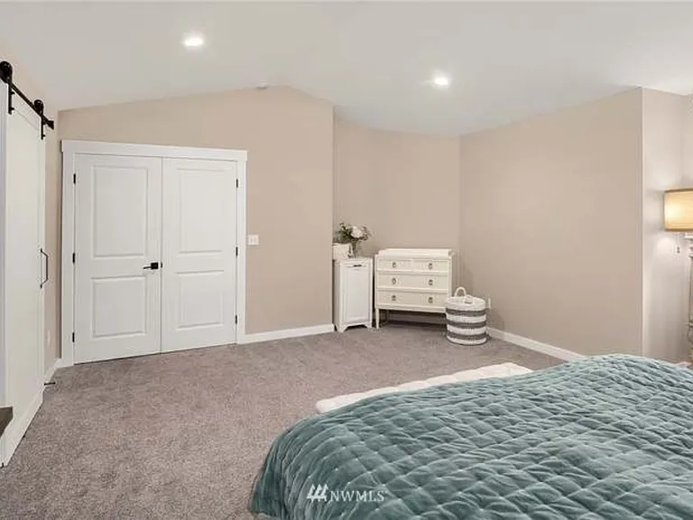 1405 Weaver Way — Photo 17
