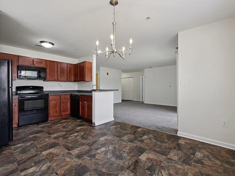 The Residences at Seven Gables — Photo 70