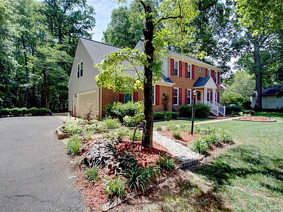 2nd image of 7057 Tracey Ct