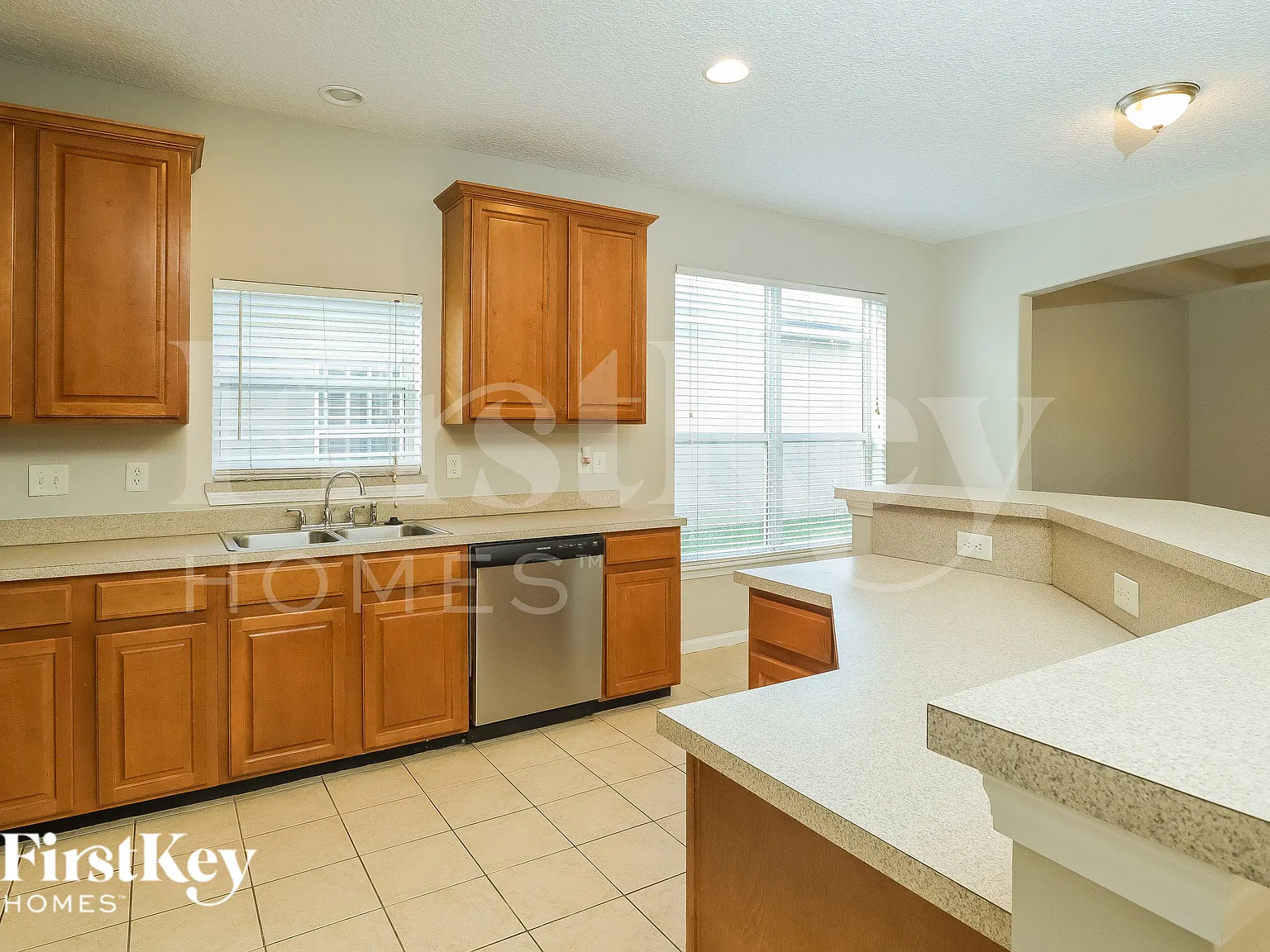 4 bed, 3.5 bath, 3136 sqft, $3,555 — Photo 4