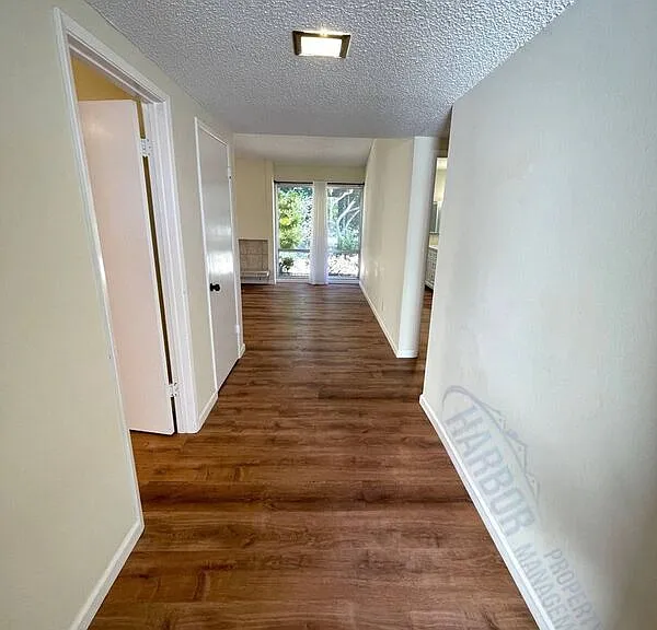 6932 Willowtree Dr — Photo 6