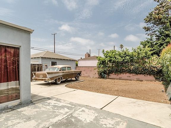 5th image of 1740 Penmar Ave