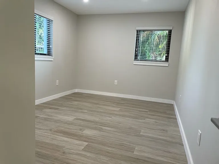 9941 SW 48th St — Photo 9