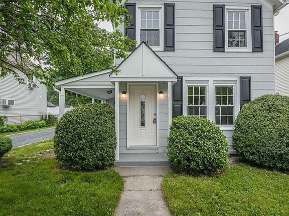 3rd image of 50 Evergreen Ave