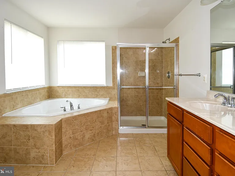 3082 American Eagle Blvd — Photo 25