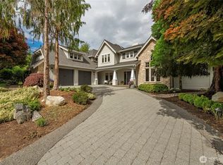 8784 Goshawk Rd, Blaine, WA 98230