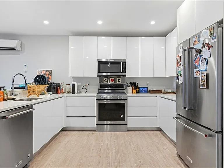 145 Newbury Ave #18 — Photo 2