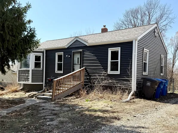 2024 SW 1st St, Des Moines, IA 50315
