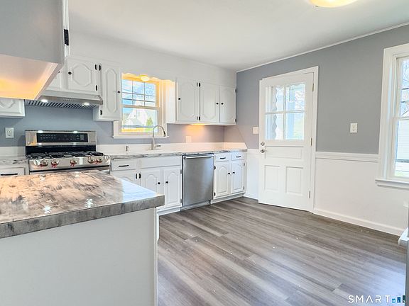 5th image of 27 Glendale Drive