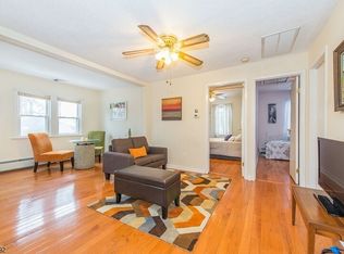 7 Landing Trl, Denville, NJ 07834