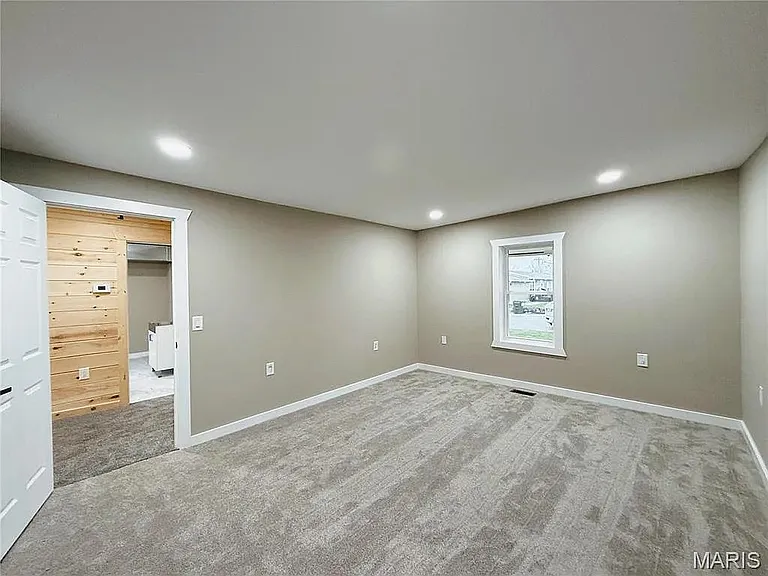 120 W Caldwell St — Photo 6