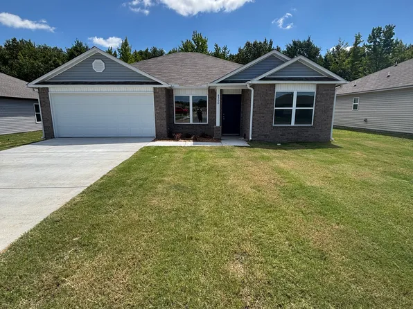 8300 Kim Dr, North Little Rock, AR 72113