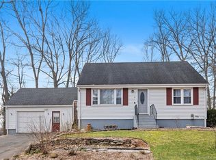 4 Diana Dr, Plainville, CT 06062